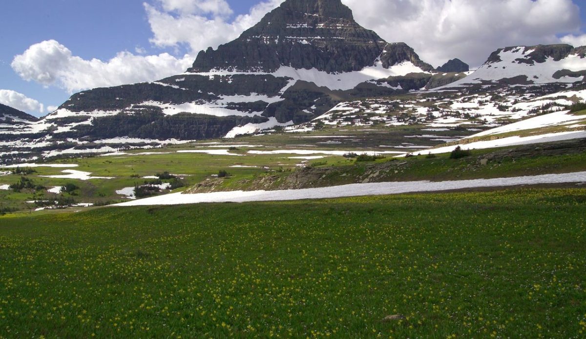 15 Scenic Drives Through the Rocky Mountains 13