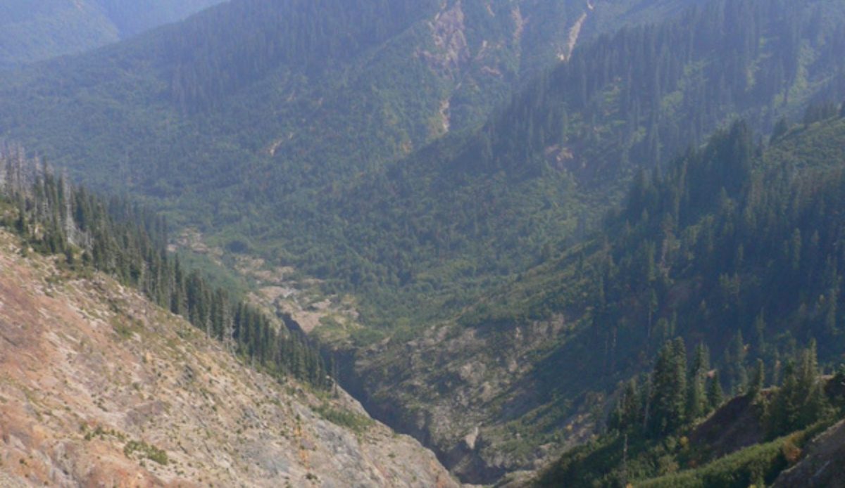 10 Hidden Caves and Caverns You Can Actually Visit 4