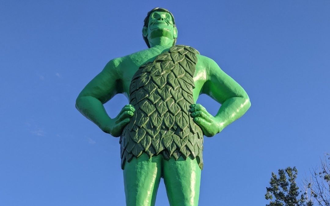10 Roadside Oddities in the Midwest