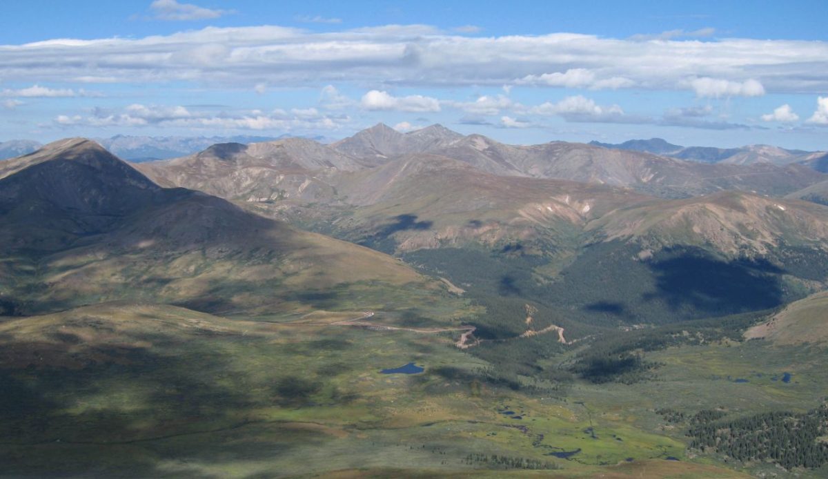 15 Scenic Drives Through the Rocky Mountains 10