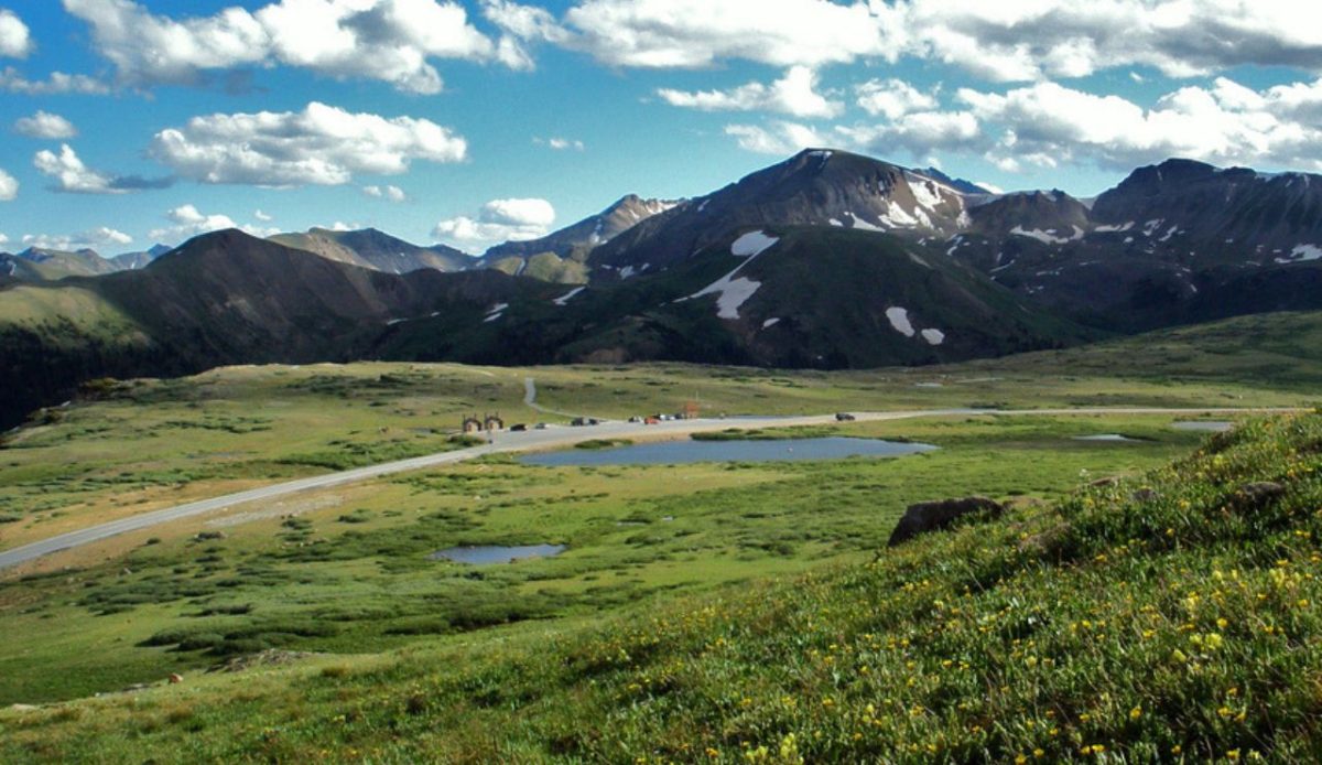 15 Scenic Drives Through the Rocky Mountains 6