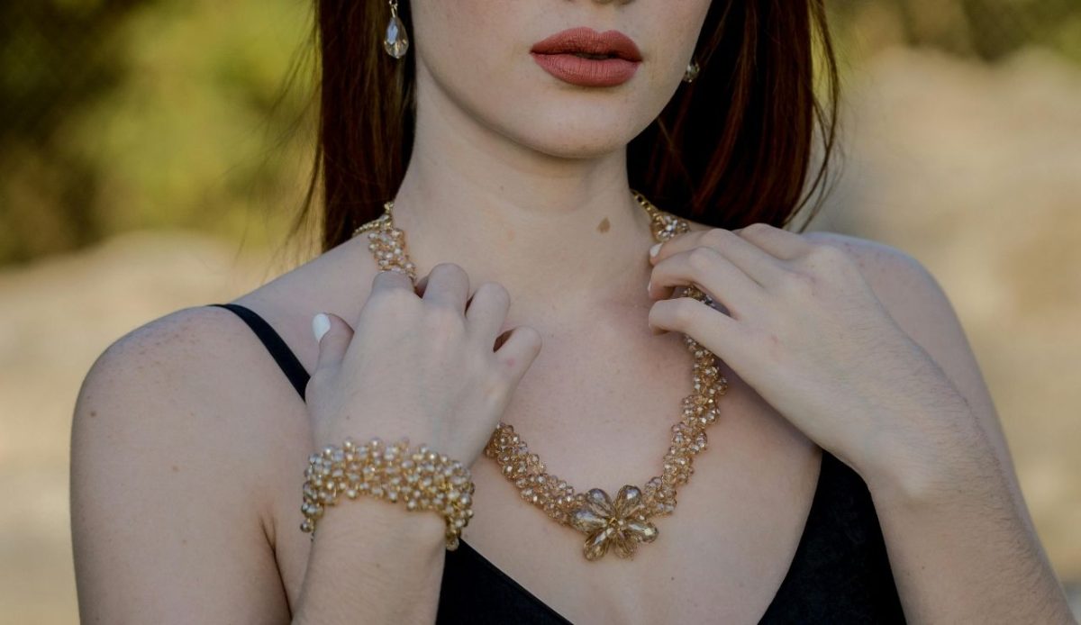 Keep Valuables Out of Sight