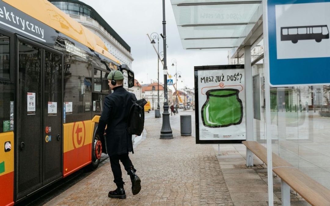 10 Essential Things To Remember Before Traveling By Bus