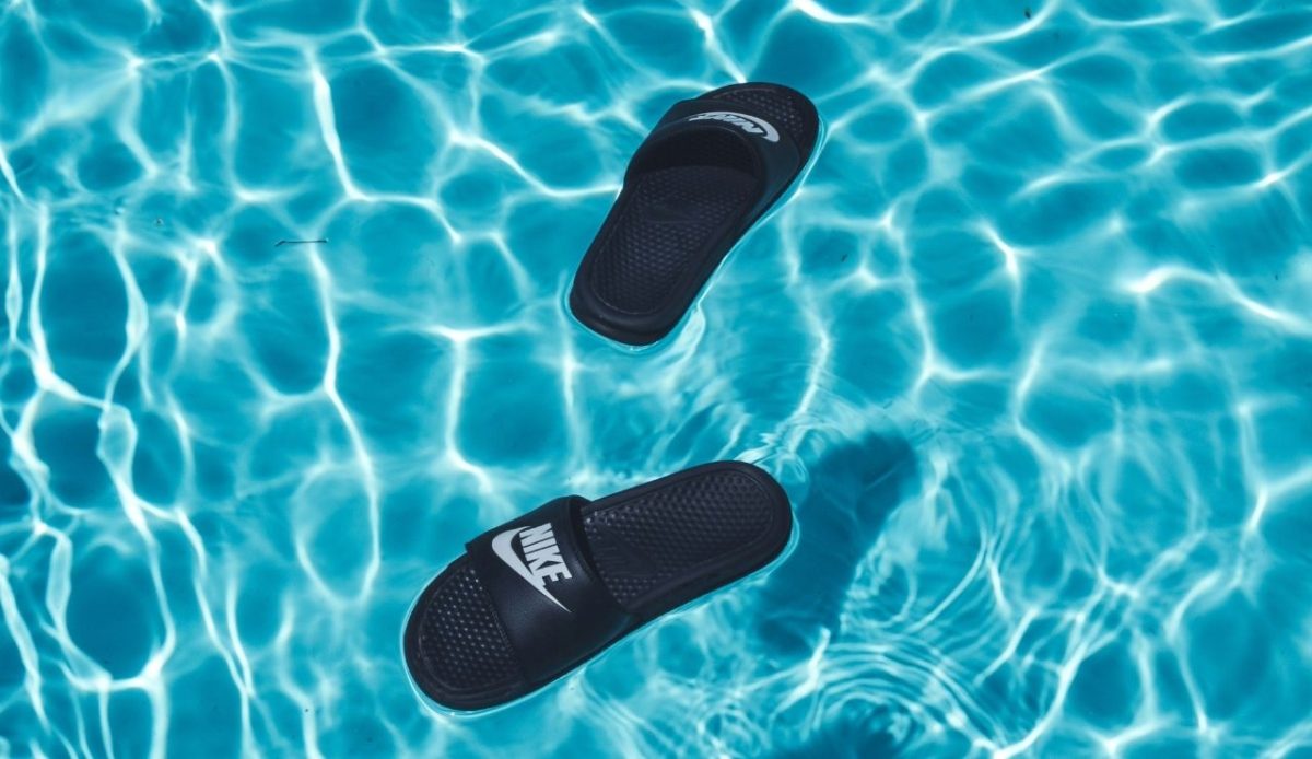 8 Free Things From Flights You Can Actually Take Home 6 Slippers