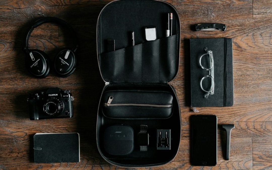 8 Must-Have Travel Gadgets To Carry On Every International Trip