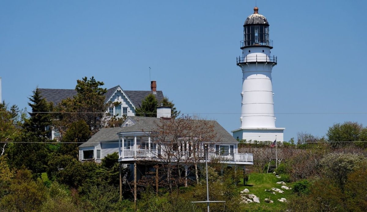 18 Iconic Lighthouses That Mark the Nation’s Shores 15