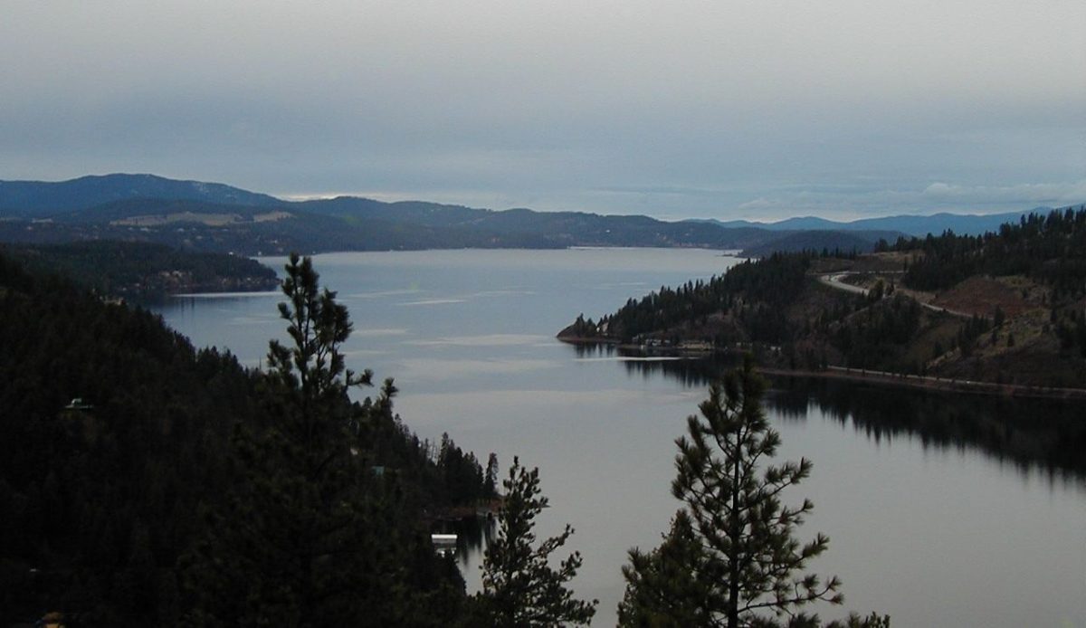 15 Scenic Lakes for a Family Road Trip 12