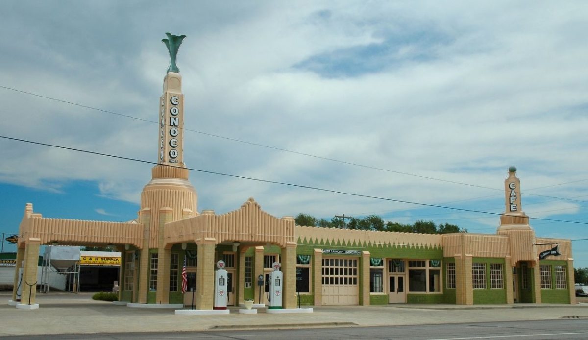 15 Road Trip Stops Along Route 66 You Can’t Miss 8