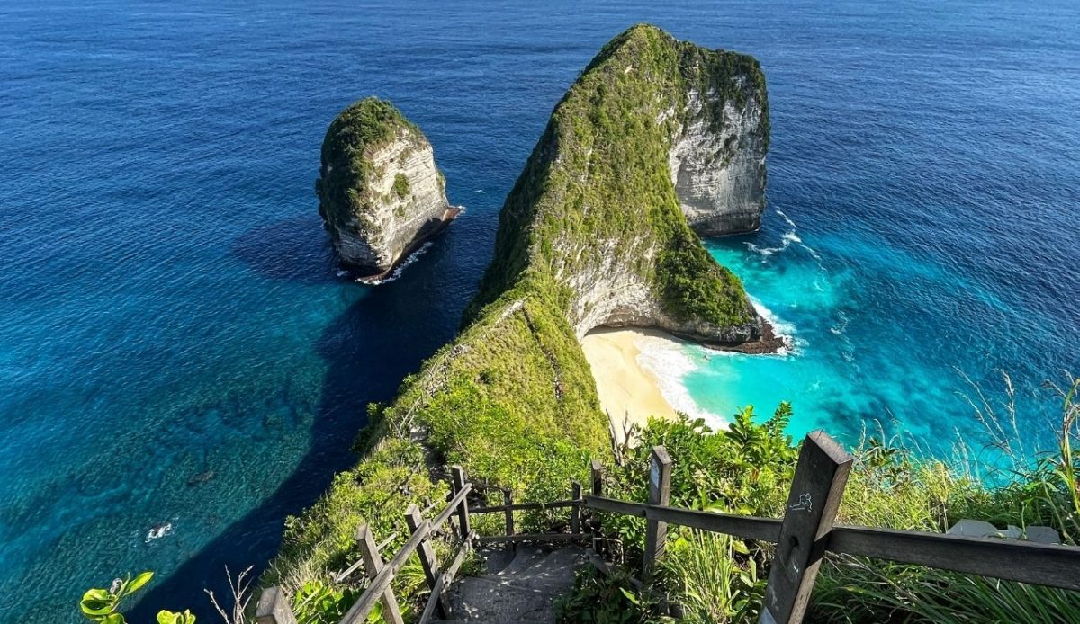 10 Best Beaches in the World to Visit in 2025 2