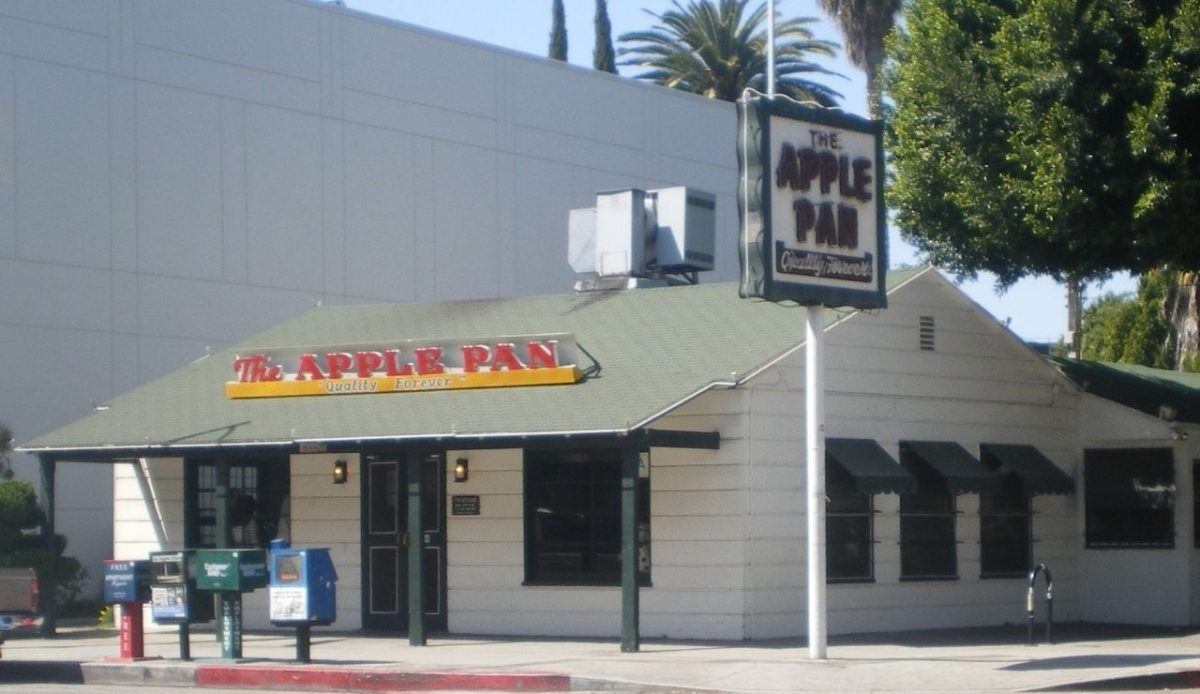 15 Unusual Roadside Eateries With Local Charm 1 15 Unusual Roadside Eateries With Local Charm 1