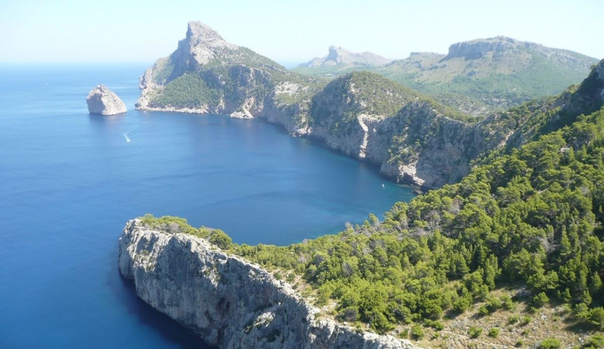 25 Best Islands Across the Globe, According to Travelers 17 25 Best Islands Across the Globe, According to Travelers 17