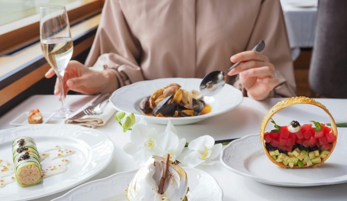 9 Cruise Vacation Expenses That End Up Being a Total Waste 1 9 Cruise Vacation Expenses That End Up Being a Total Waste 1