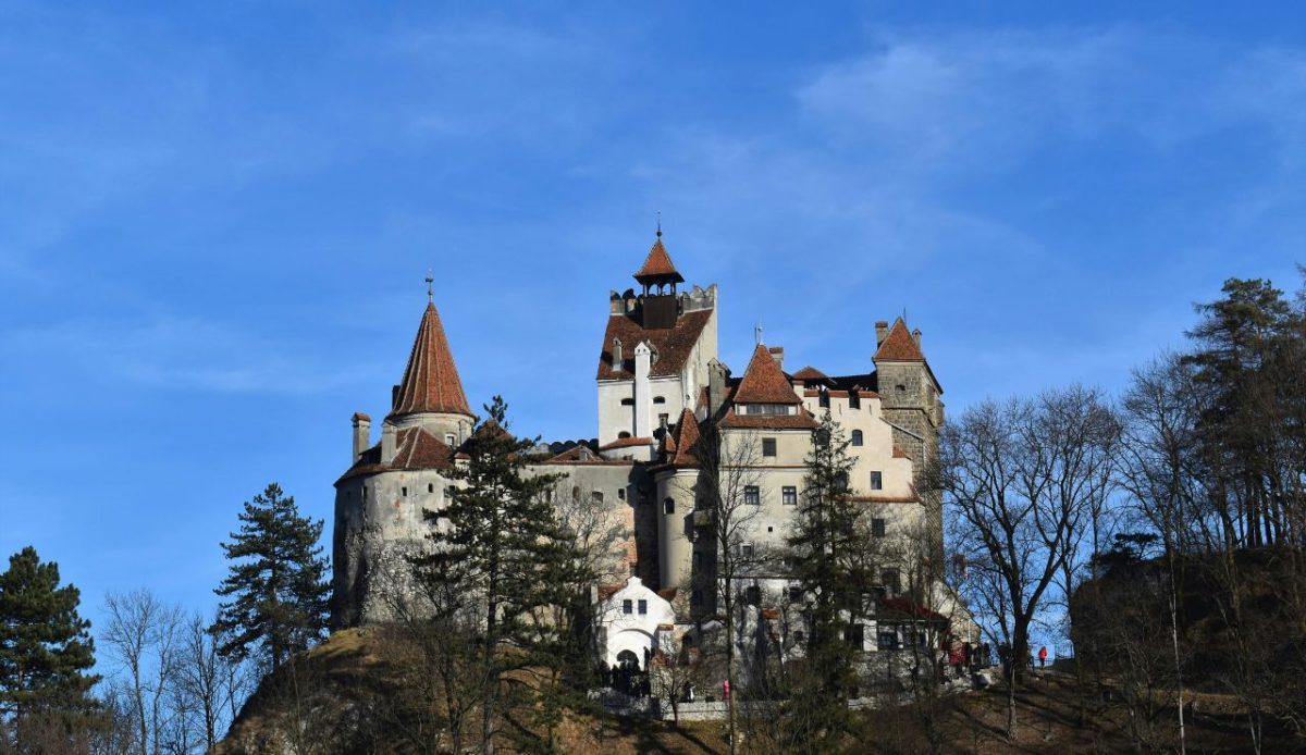 11 Haunted And Tragic Destinations That Still Attract Visitors 11 Transylvania’s Bran Castle, Romania