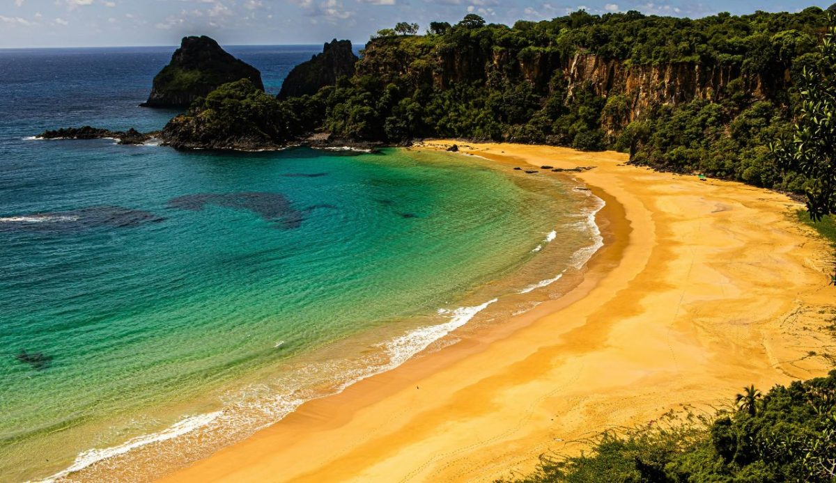 Baía do Sancho, Brazil