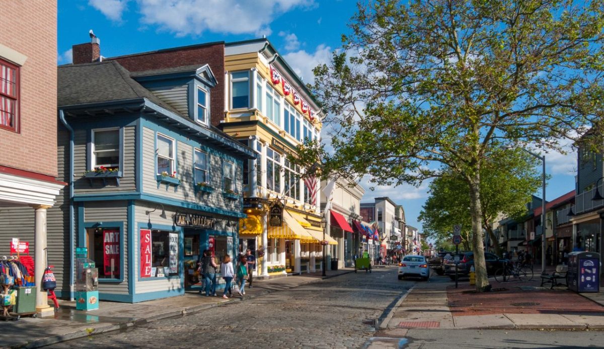 11 Charming Small Towns Worth Visiting in New England 8 Newport, Rhode Island