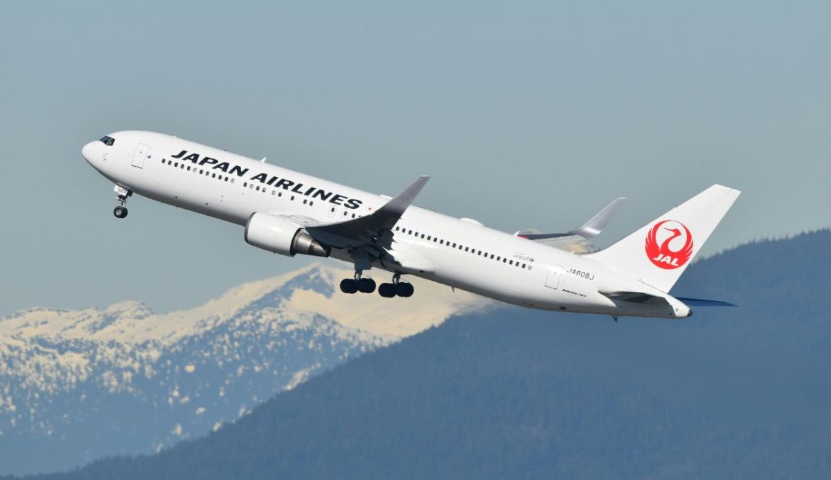10 Long-Haul Flights With Surprisingly Comfortable Economy Seats 4 Japan Airlines