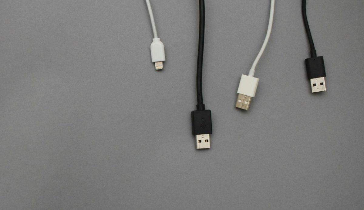 8 Must-Have Travel Gadgets To Carry On Every International Trip 3 charging cable