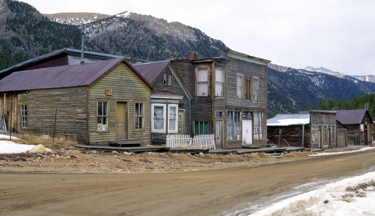 9 Ghost Towns Still Standing in the West 8