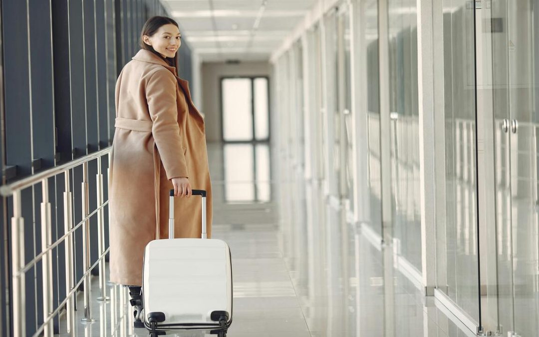 9 Easy Ways To Stay Fresh And Comfortable During Flights