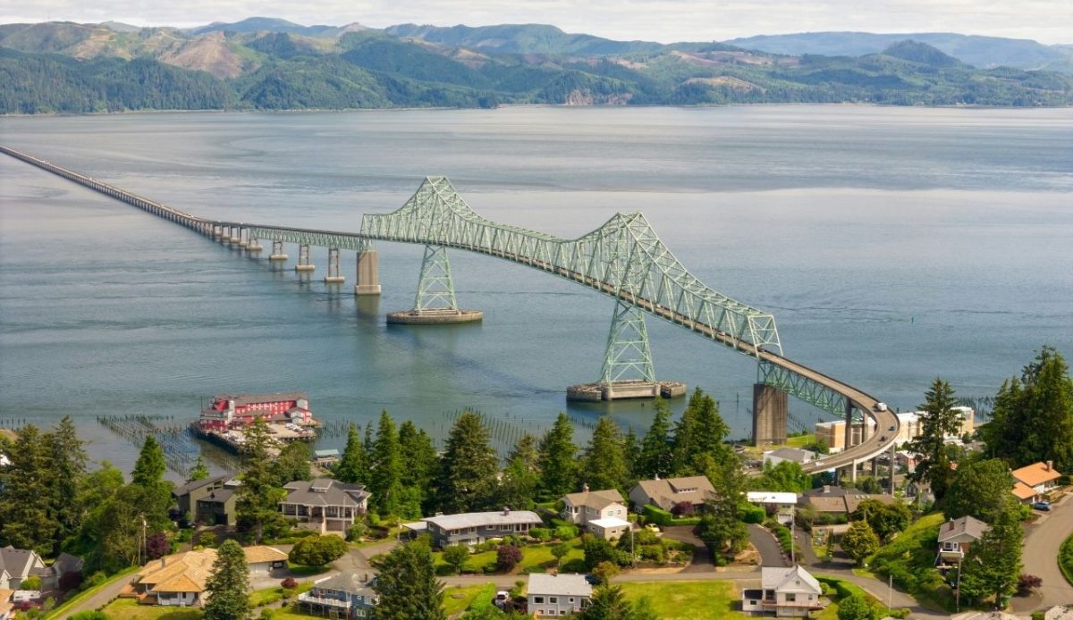 Astoria-Megler Bridge, Oregon, USA     