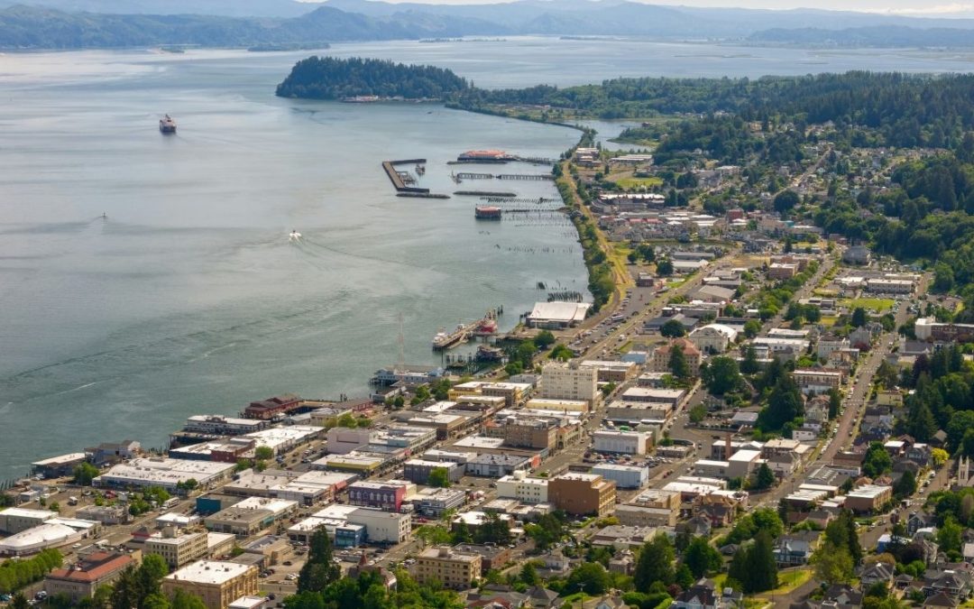 8 Oregon Coast Towns That Lost Their Peaceful Charm, According to Locals