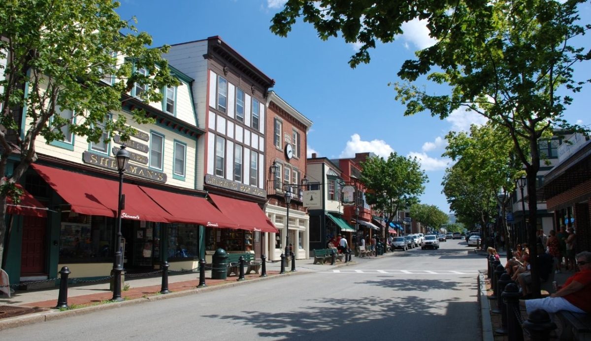 14 Charming Downtowns That Impress Without Skyscrapers 1 Bar Harbor, Maine
