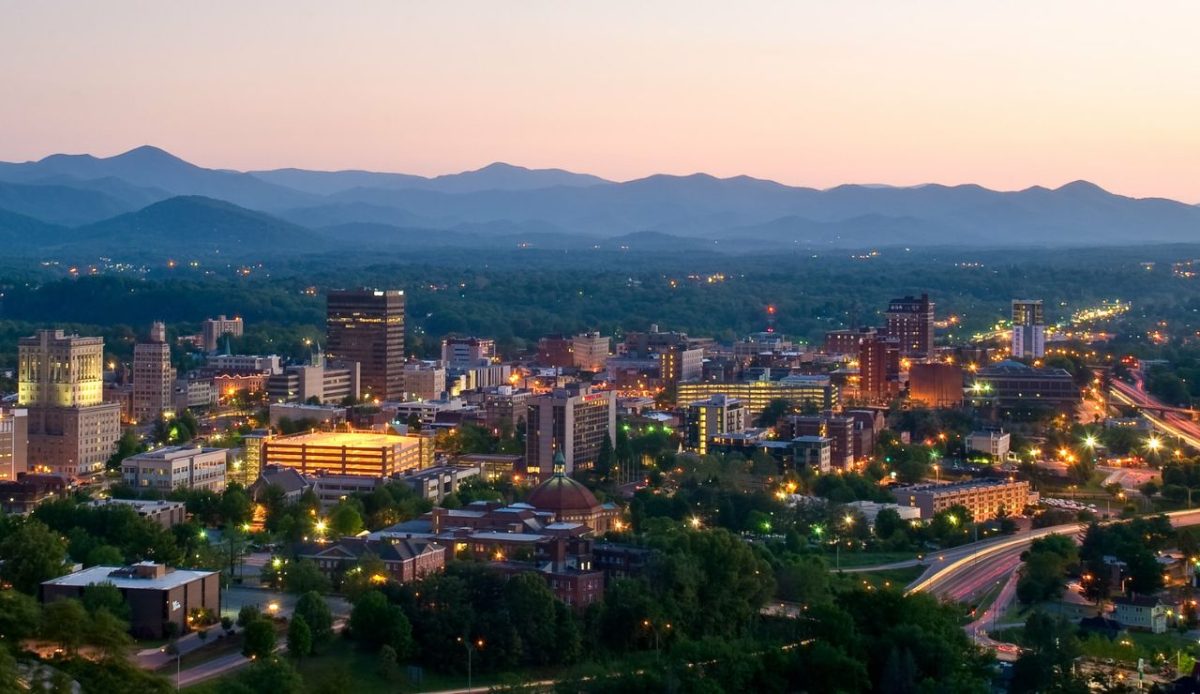 9 Small US Towns Packed With Adventure for Travelers 6 Asheville, North Carolina