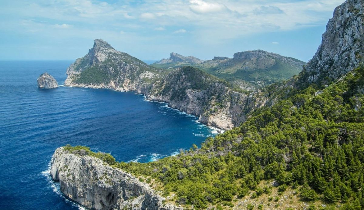 15 Seaside Destinations in Europe Too Beautiful to Miss | Backroad Planet, image size:1200x694