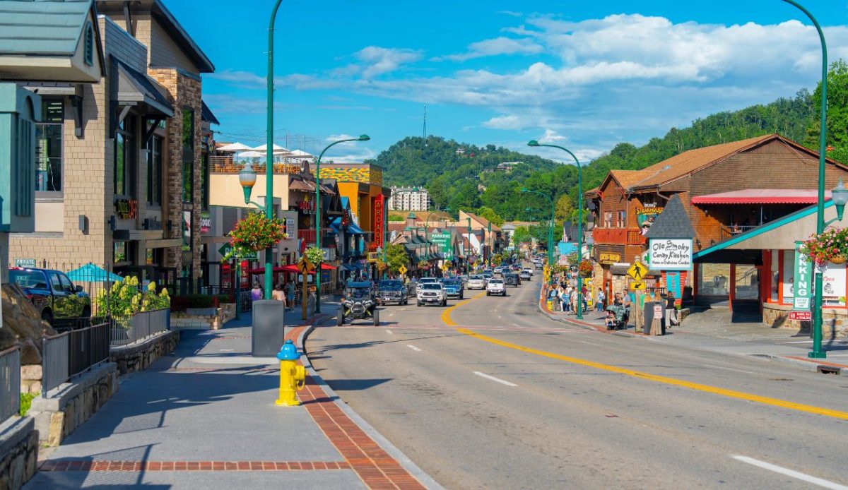 9 Small US Towns Packed With Adventure for Travelers 9 Gatlinburg, Tennessee