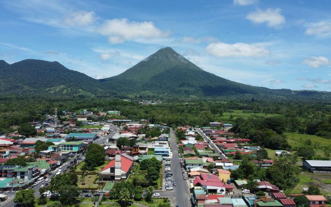 8 Reasons Americans Are Packing Up and Leaving Costa Rica