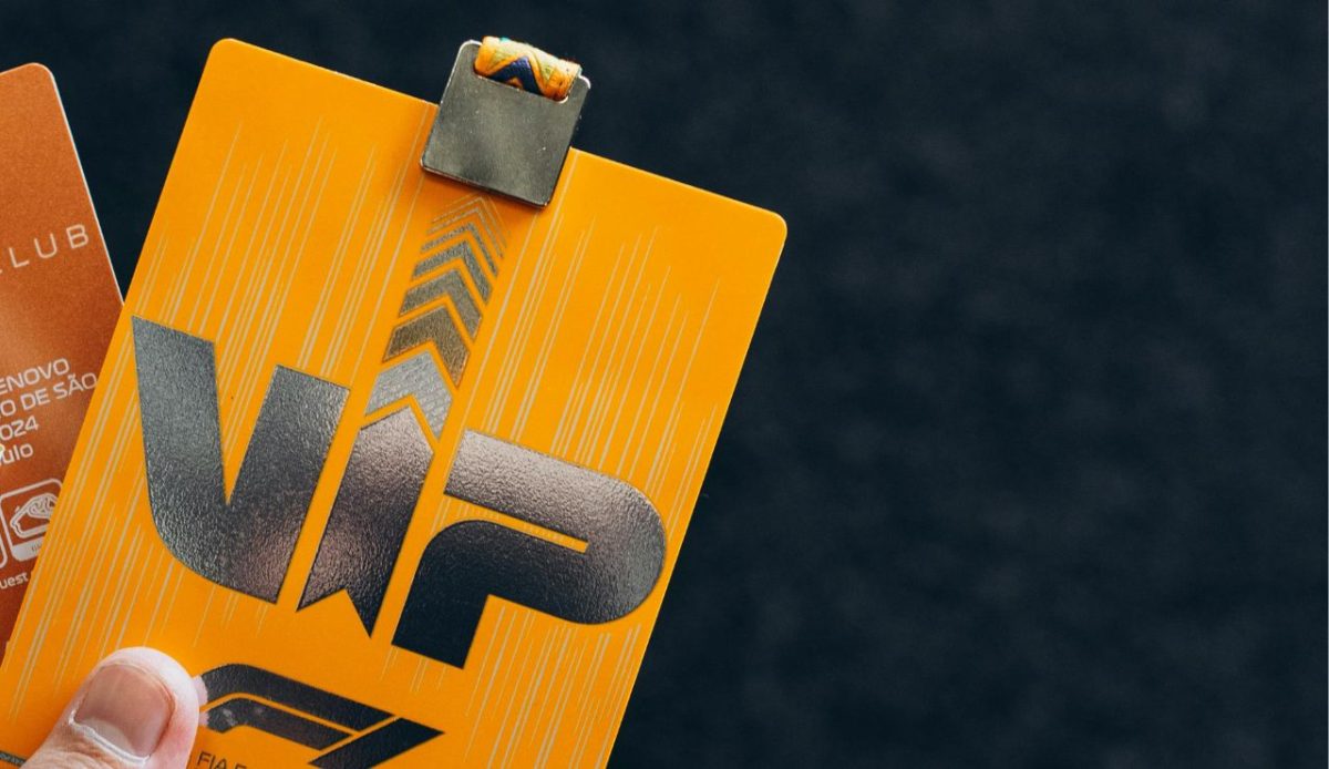 8 Disney Experiences Only the Wealthiest Can Afford 1 Hand Holding Event VIP Access Badges