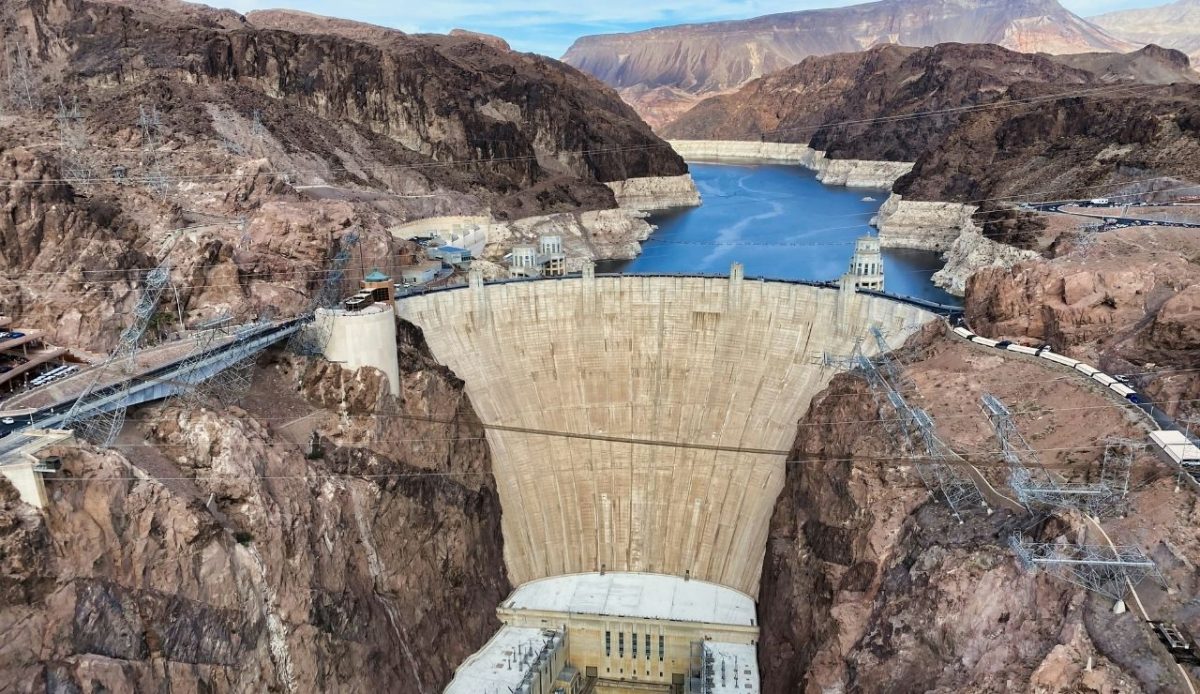 11 Best Stops Between Las Vegas And The Grand Canyon 1 Hoover Dam, United States