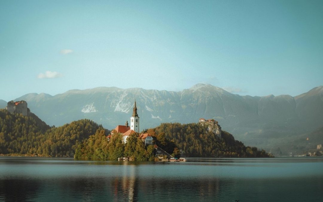 10 Best Destinations To Experience Autumn Foliage In October