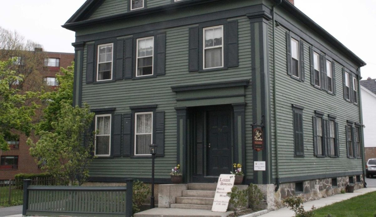 13 Haunted Places in the US Where You Can Spend the Night 7 Lizzie Borden House ,Fall River, Massachusetts