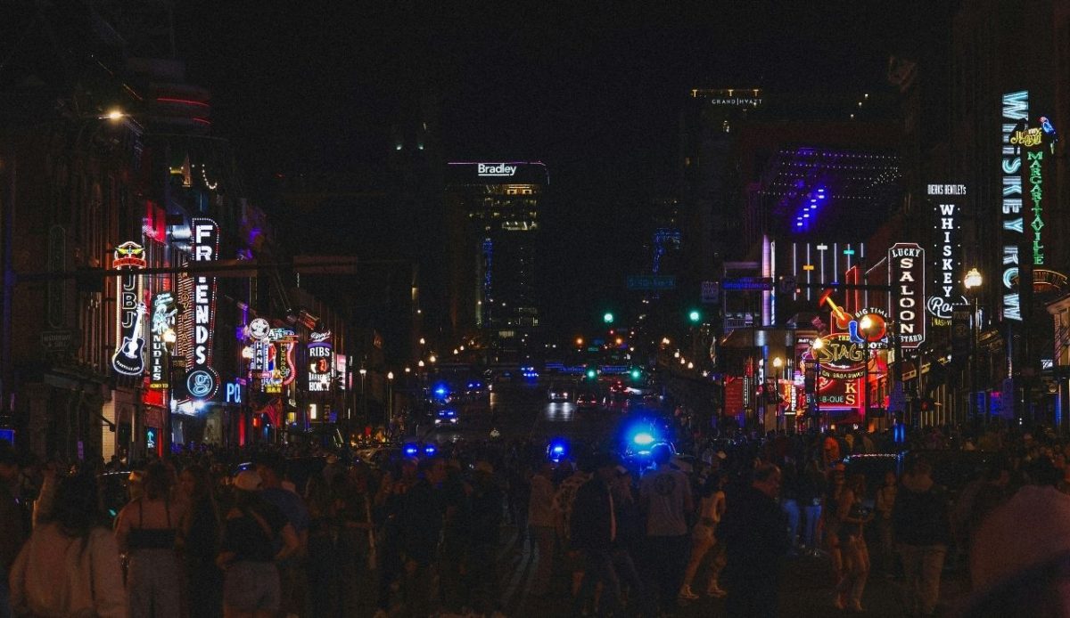 Small Michigan Town Near Ann Arbor Offers Dining, Shopping and Outdoor Fun 4 Night life of Music Row,USA