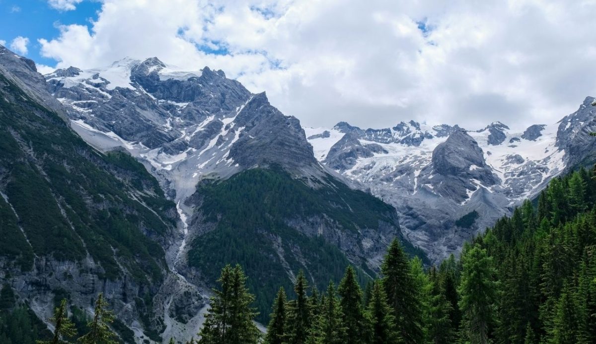 10 Best Ski Resorts in Italy Every Skier Should Visit 9 Passo dello Stelvio, Bormio, Italia