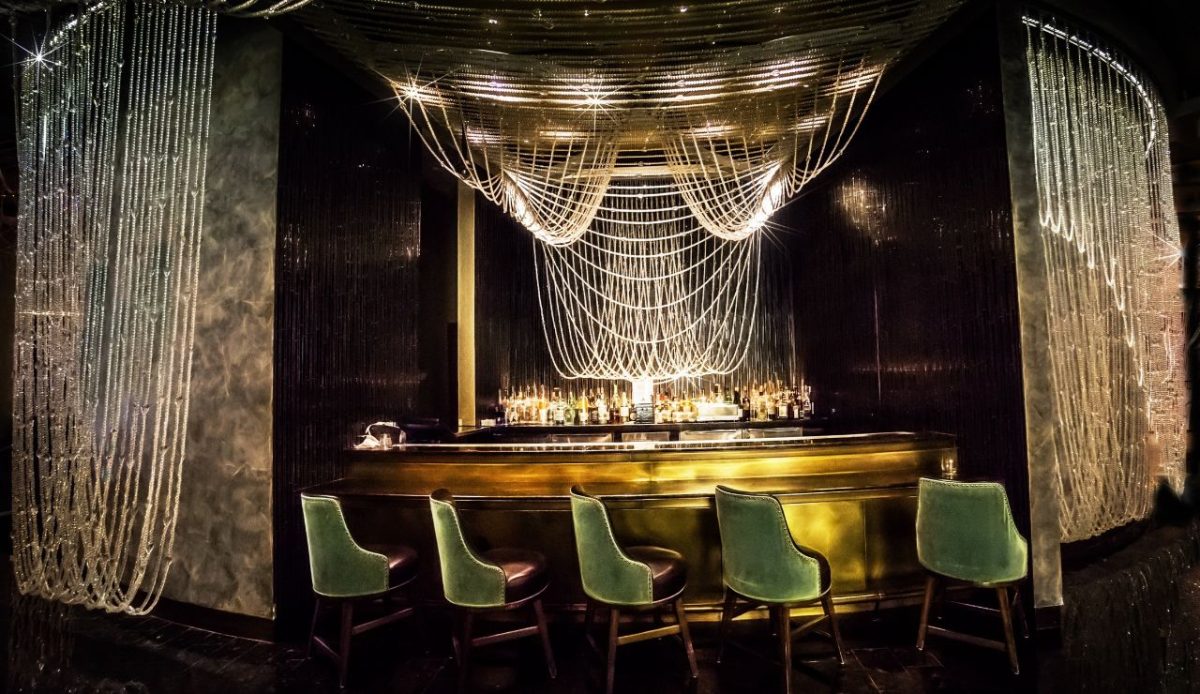 12 Las Vegas Bars Travelers Can’t Stop Talking About 2 The Chandelier, The Cosmopolitan