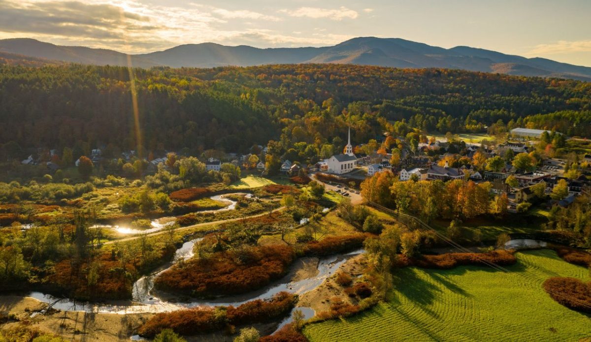 9 Small US Towns Packed With Adventure for Travelers 5 Stowe, Vermont