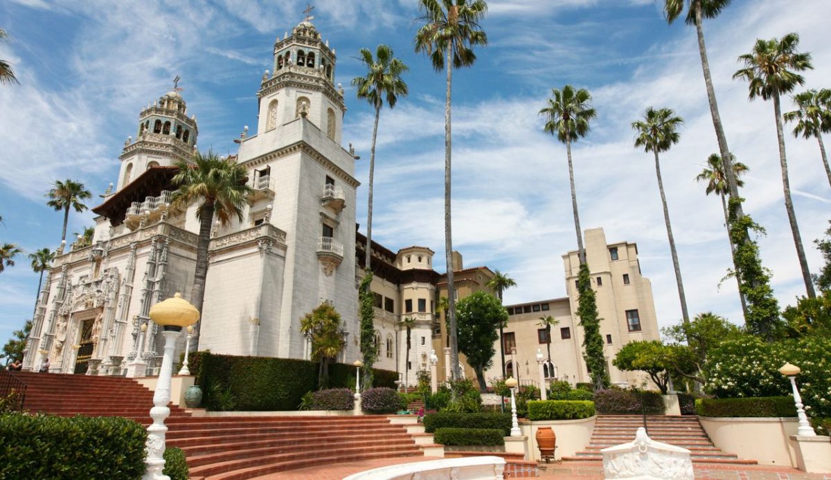 10 Coolest Buildings to See Across the US 8 The Hearst Castle, San Simeon, California