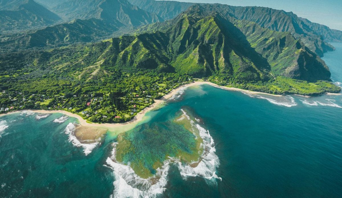 12 Islands Around the World Too Special to Be Tourist Traps 11 Kauai, Hawaii, USA