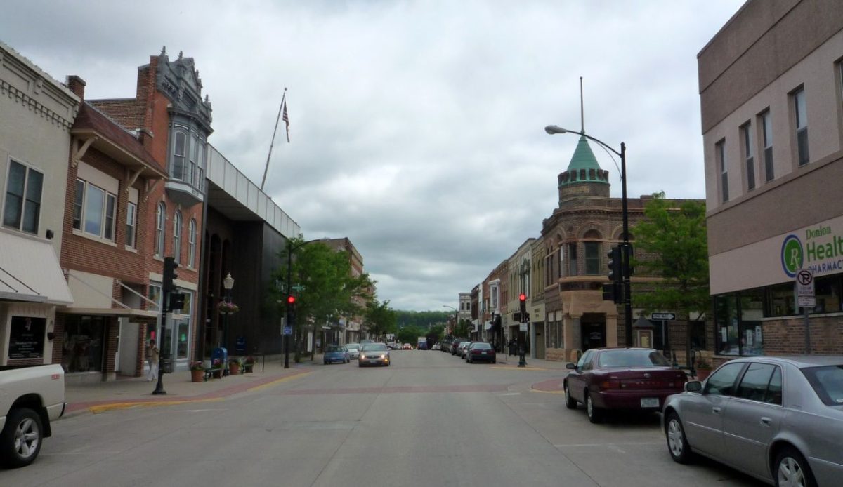 14 Countryside Villages Across the US That Bring Back Simple Living 14 Decorah, Iowa