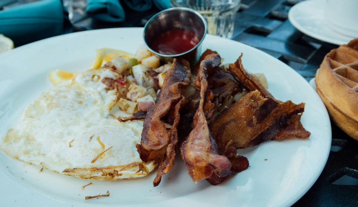 10 Mistakes First-Time Las Vegas Visitors Always Make 4 Overspending on Strip Dining