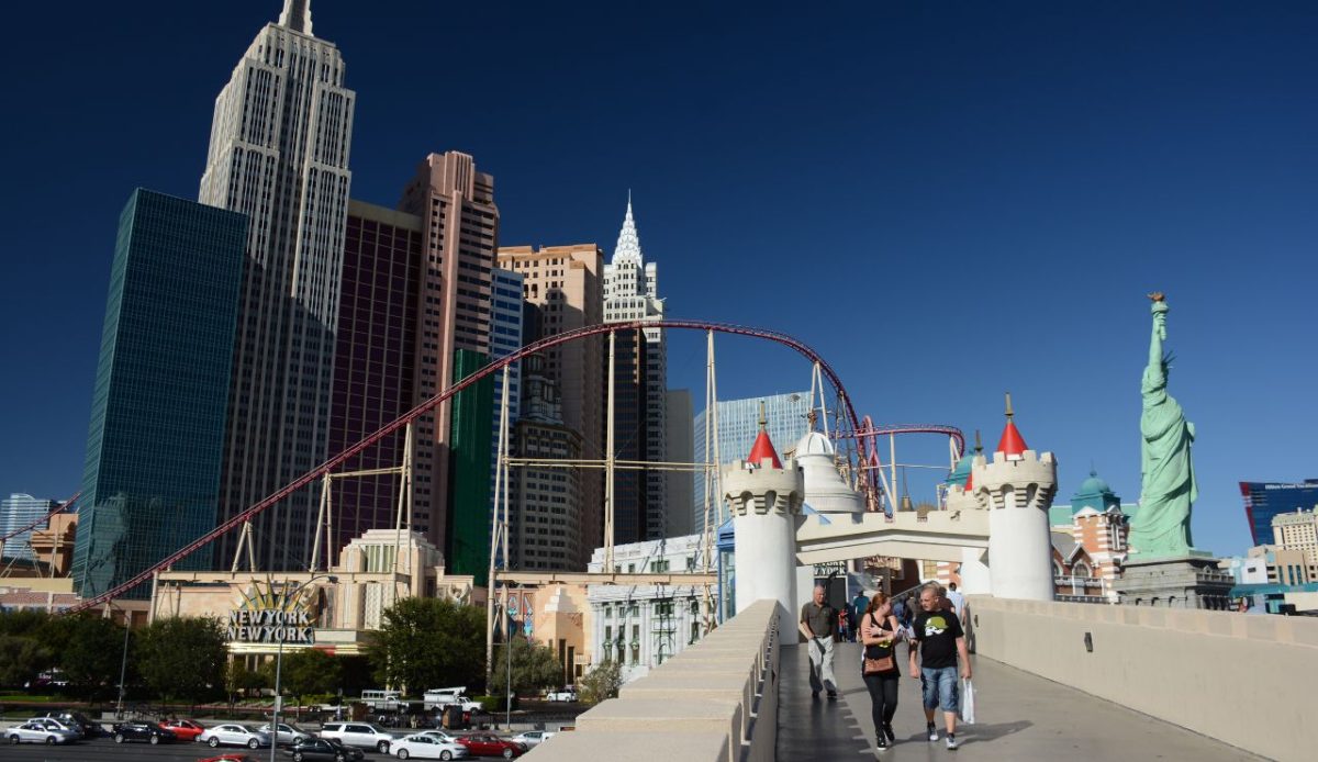 10 Mistakes First-Time Las Vegas Visitors Always Make 9 Not Exploring Beyond the Strip