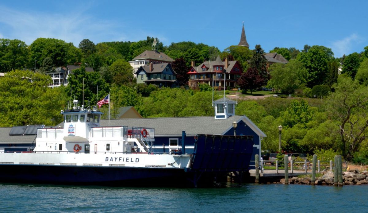 6 Peaceful Wisconsin Lakes and 8 Midwest Towns to Visit Nearby 8 Bayfield, Wisconsin