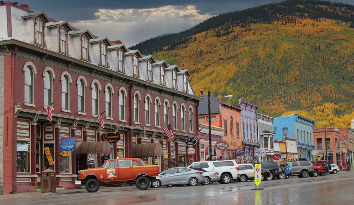 15 Peaceful Colorado Towns Made for Soul Searching Over Ski Slopes 9 Silverton