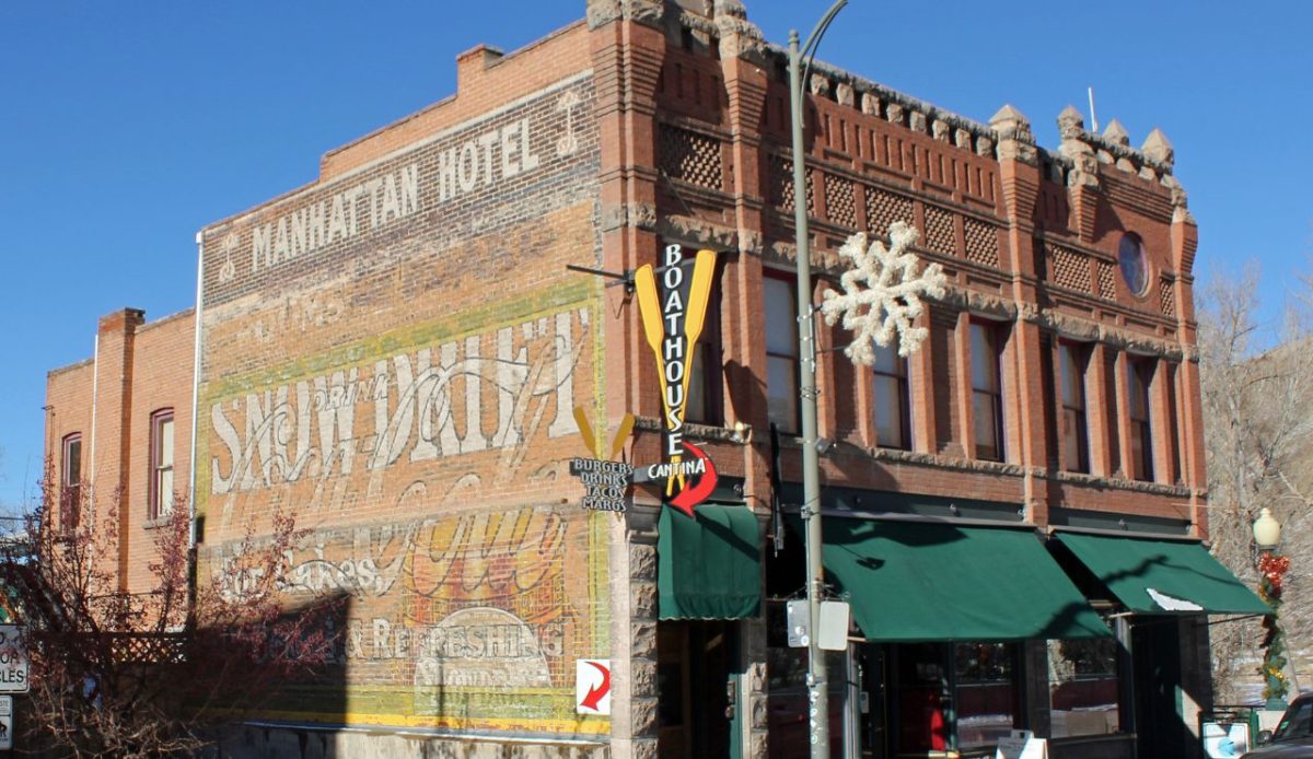 15 Peaceful Colorado Towns Made for Soul Searching Over Ski Slopes 11 Salida