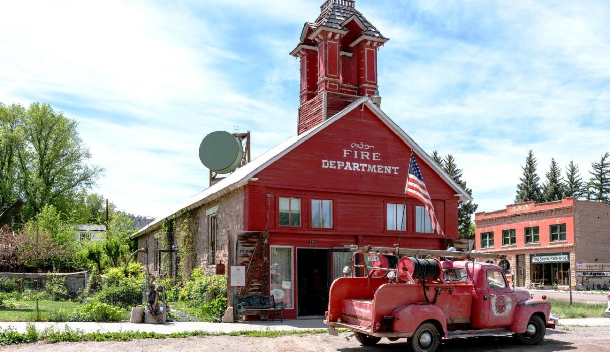 15 Peaceful Colorado Towns Made for Soul Searching Over Ski Slopes 13 Ridgway