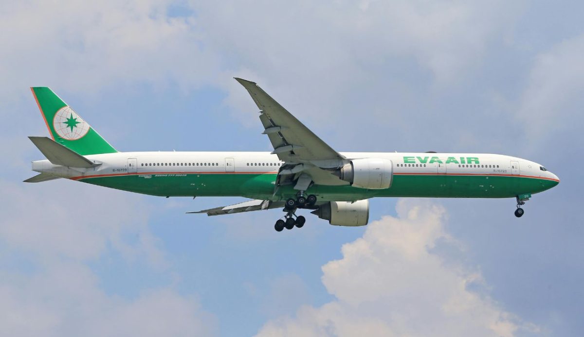 10 Long-Haul Flights With Surprisingly Comfortable Economy Seats 10 EVA Air