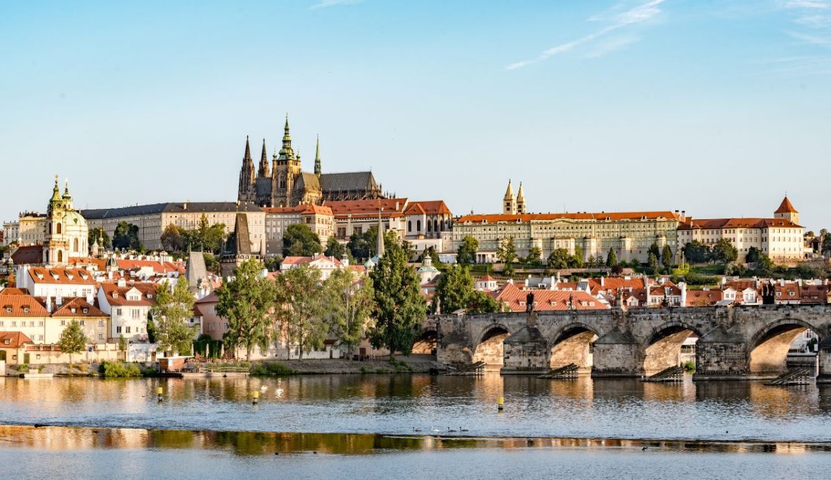 8 Unforgettable Things To Do in Prague on Your First Visit 2 Explore the Majestic Prague Castle