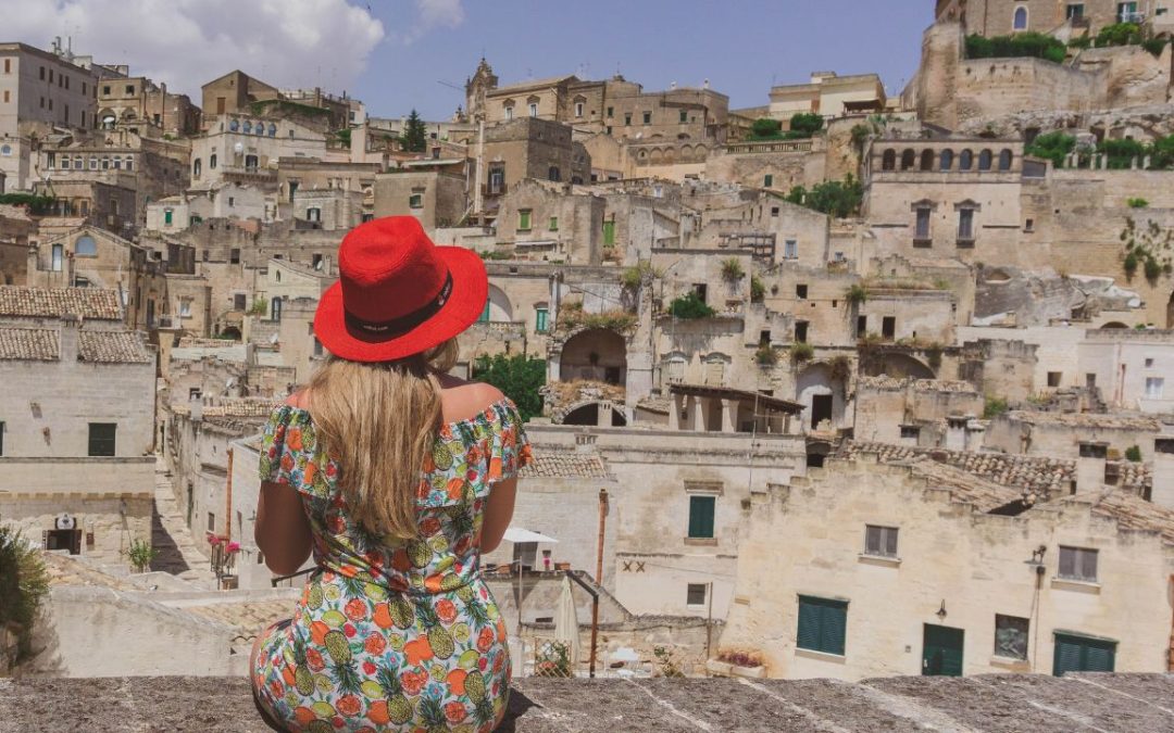 Rick Steves Shares a Simple Fashion Tip Women Should Know Before Visiting Italy